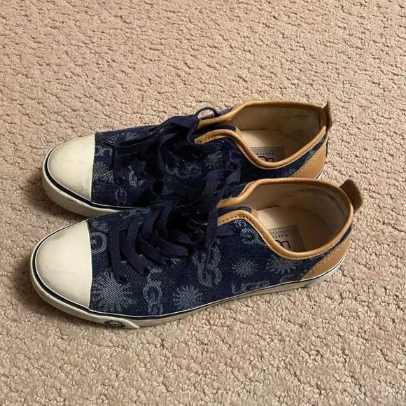 UGG Blue Logo Sneaker (Size 8) - Picture 3 of 5